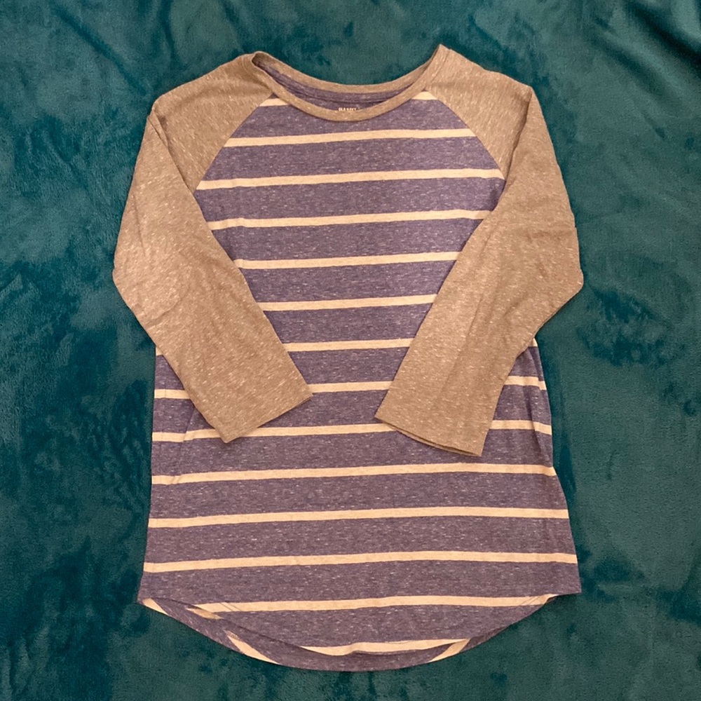 Blue/gray striped t-shirt